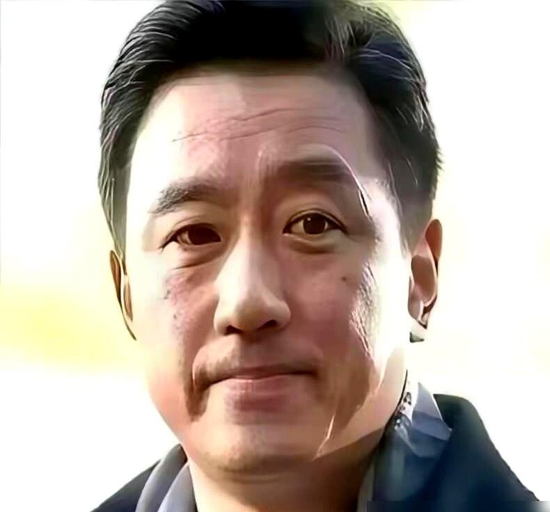 导演陈国军后来说，拍完《末路1997》，他好几年不敢跟丁勇岱见面。

那股子从骨
