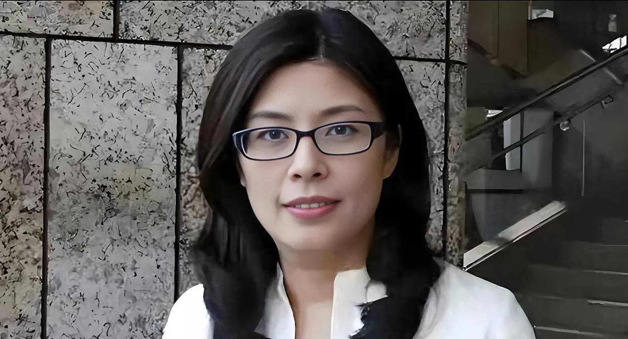 731伤痛日高调对日捐款！郑丽文这波操作毫无底线
 
越品越气愤，完全没有辩解余