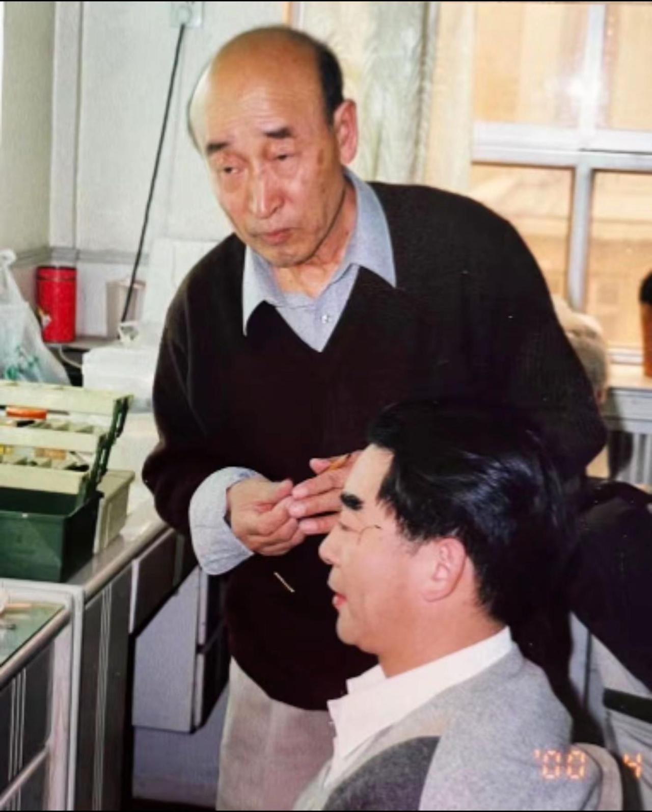 王希钟老师不愧为化妆神手。