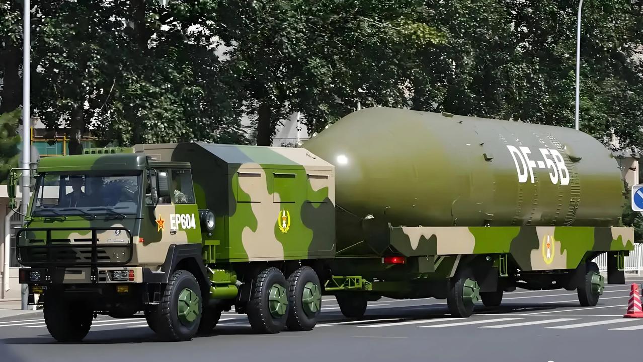 解放军加速扩核，美国最后底牌也没用了，核大战它压根不敢打起来。全球核力量格局最近