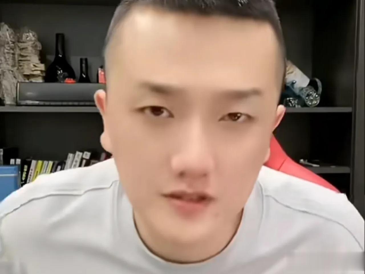寂寞表示二驴第一次封号就是丁老五干的

寂寞哥吐槽没有丁老五二驴当年都不能没，就