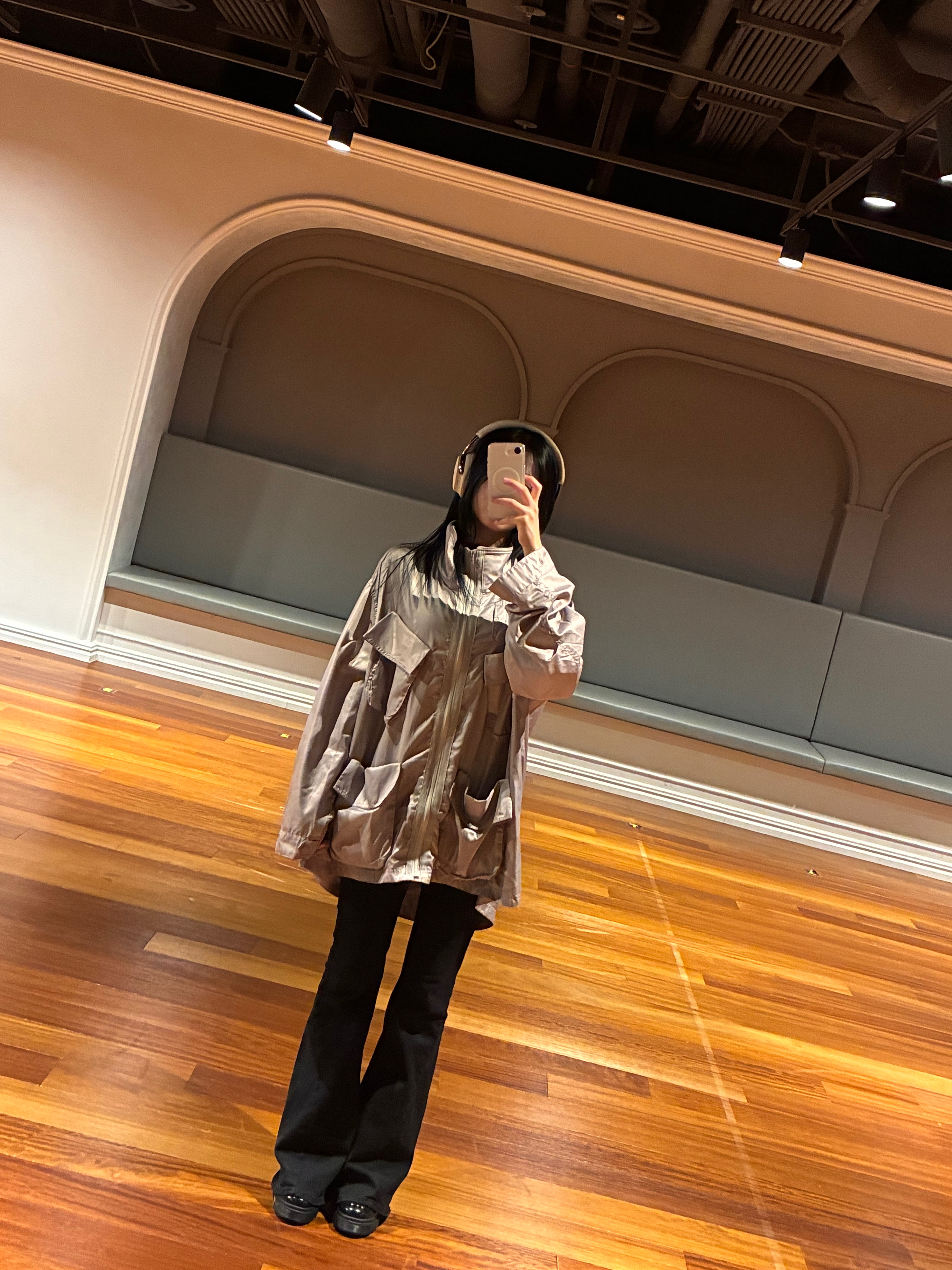 260413 AHYEON更新WVS宝宝去打卡站姐的生咖了🫶🏻 