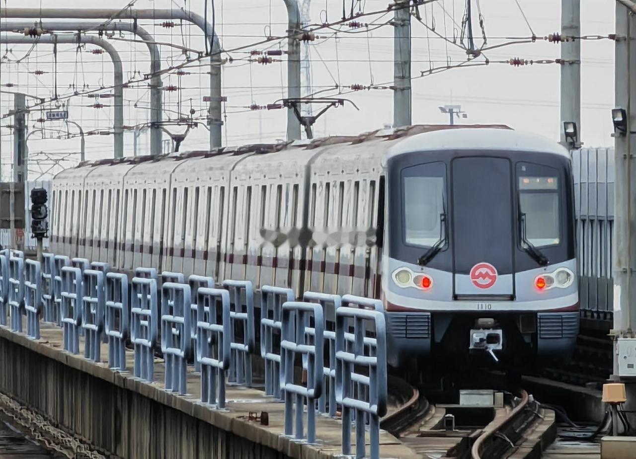 即将增购新车 来自12号线西延伸 

根据相关招标公告，12号线西延伸采购的18