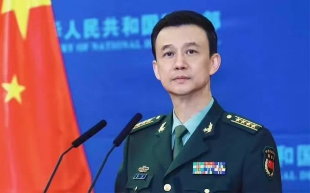 特朗普万万没料到，6国齐刷刷采购中国大量武器，突然武官换将，六国军购与中国武官换