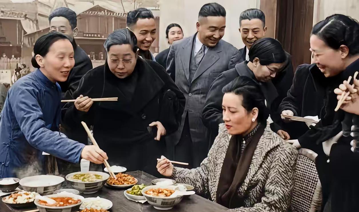 这张照片中，有一位大名人，你能找到她吗？