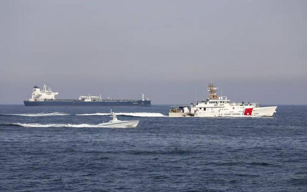 宁可错杀，绝不漏放！

4月23日，特朗普在社交平台投下一枚“舆论水雷”：在霍尔