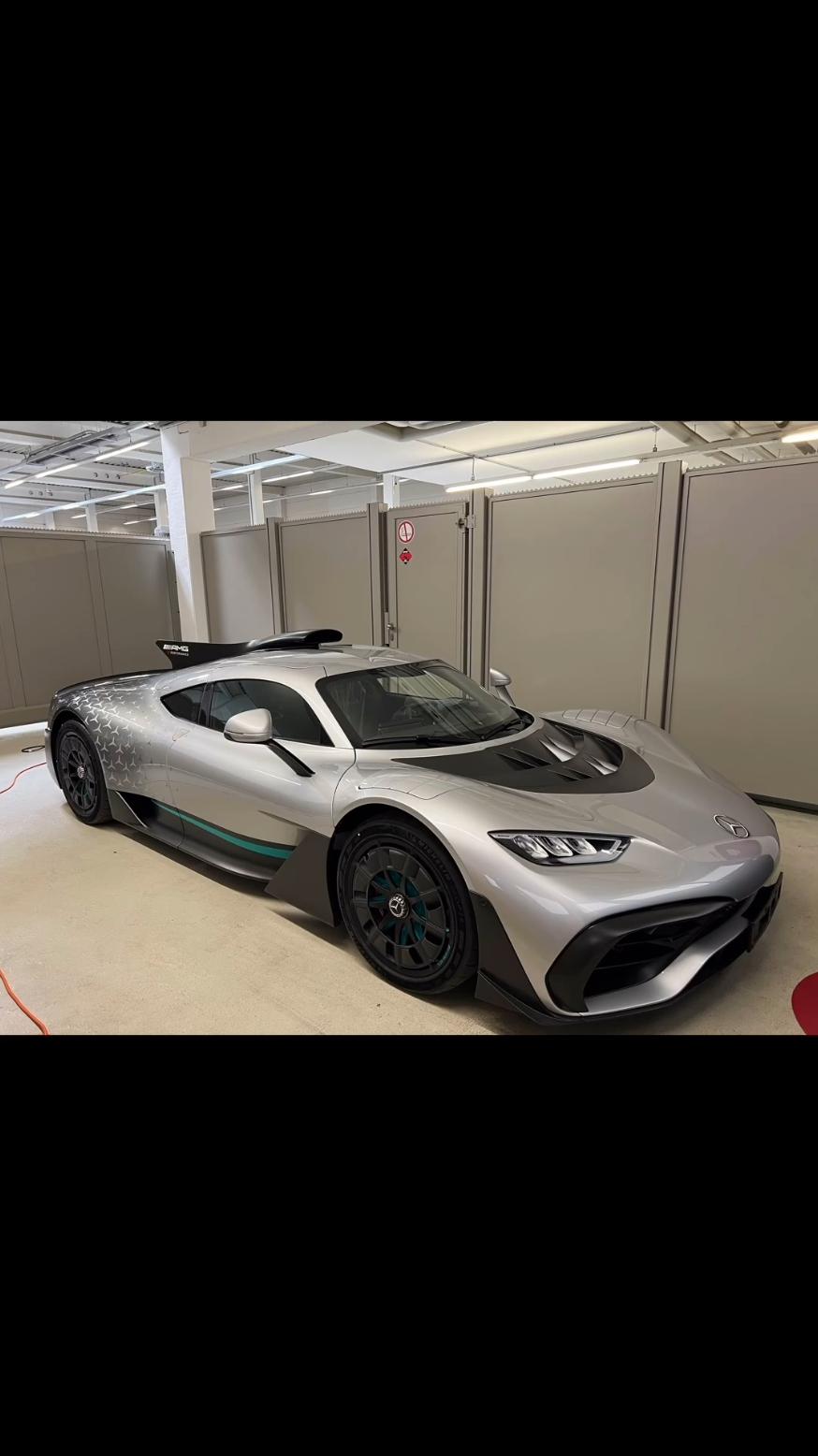 独有两台AMG ONE中国车主😍😘😘