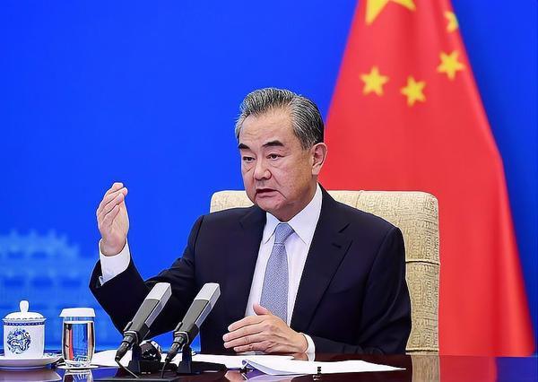 字字千钧！王毅硬核警告击穿美方幻想，鲁比奥通话后全程沉默
 
一场关键中美外长通