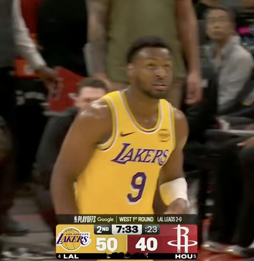 湖人vs火箭湖人加油！！布朗尼季后赛生涯首分