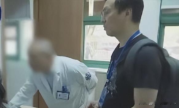 水落石出！

骗保案水落石出，"吹哨人"朱成刚医生的代价！丢了工作，无锡虹桥医院