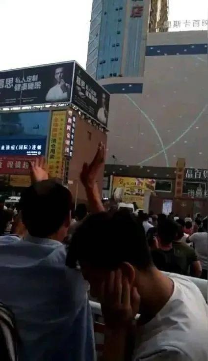 甘肃武威初三女孩跳楼轻生，悲剧背后的深思

2024年9月28日傍晚7点10分左