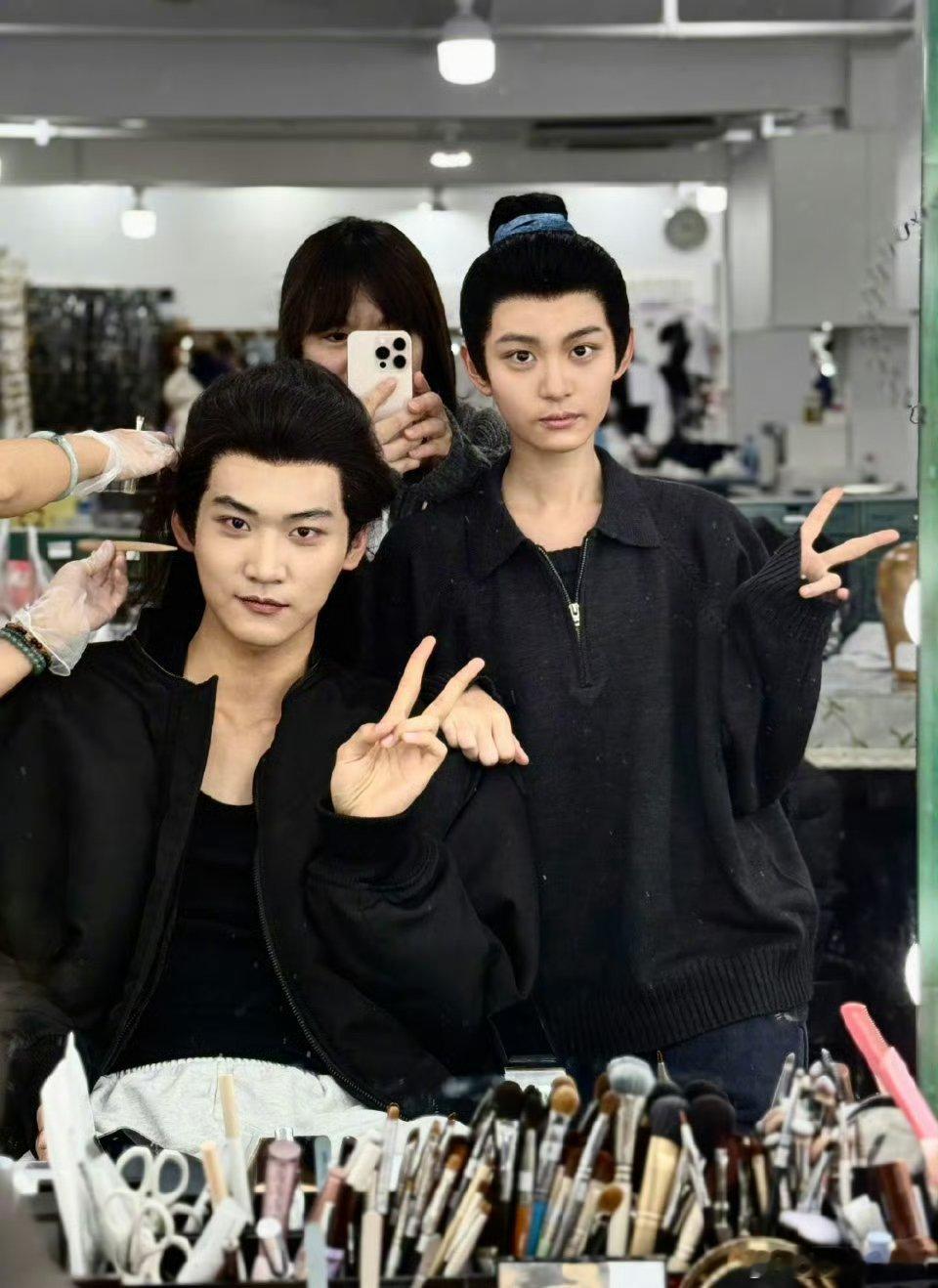 于正发的金吾不禁拍摄画面，周柯宇，夏之光、陈添祥 