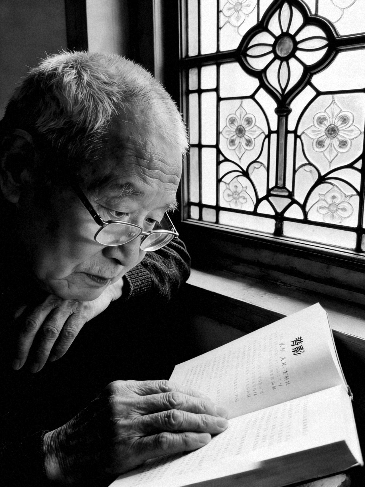 1917年，朱自清的父亲背着家人，在徐州纳了一房小妾，没想到，这竟引发了他们父子