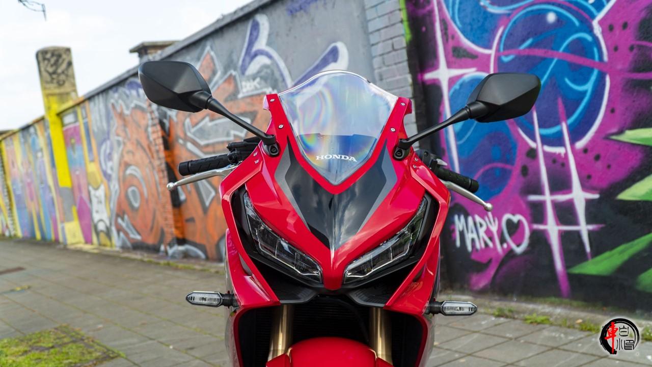 #本田CBR650R官降3万元#
2024年机车市场开工大吉，日系三大厂商中，红