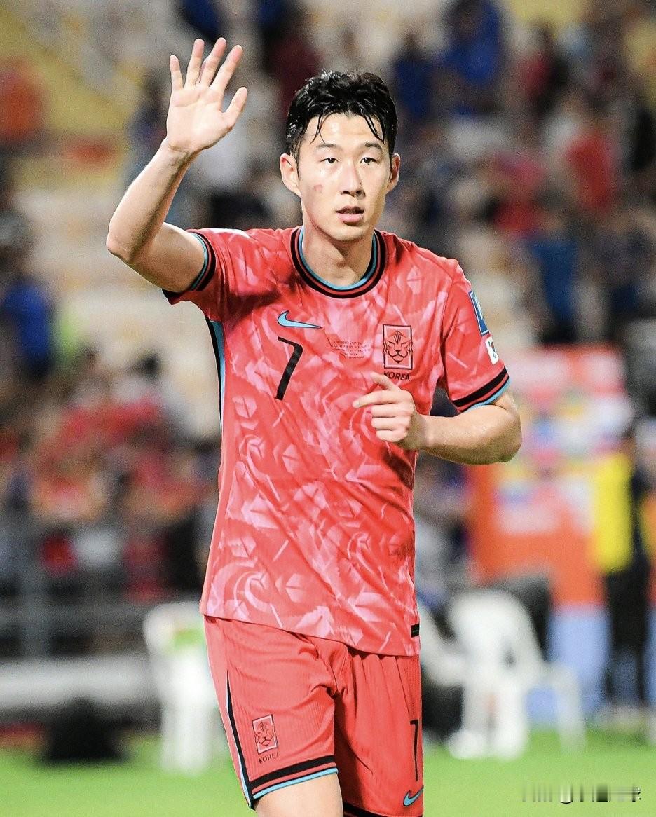 一名杨姓女子试图以虚假怀孕指控勒索孙兴慜，目前被判处四年监禁。

该杨姓女子向这