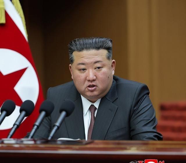 金正恩把话说死了——朝俄不再是“伙伴“，是“正式联盟“。这四个字从平壤发出去的瞬
