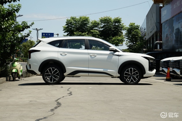 [小鲨帮选车]自主中型suv 售价10.98万丨每日荐车