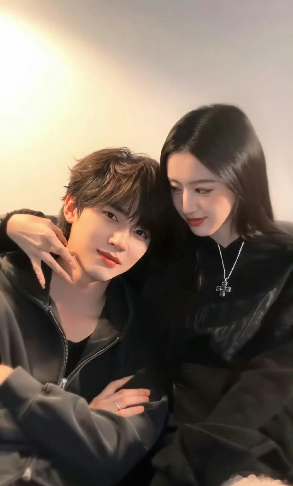 看来都准备好迎接寒假档了，这就开始营业 