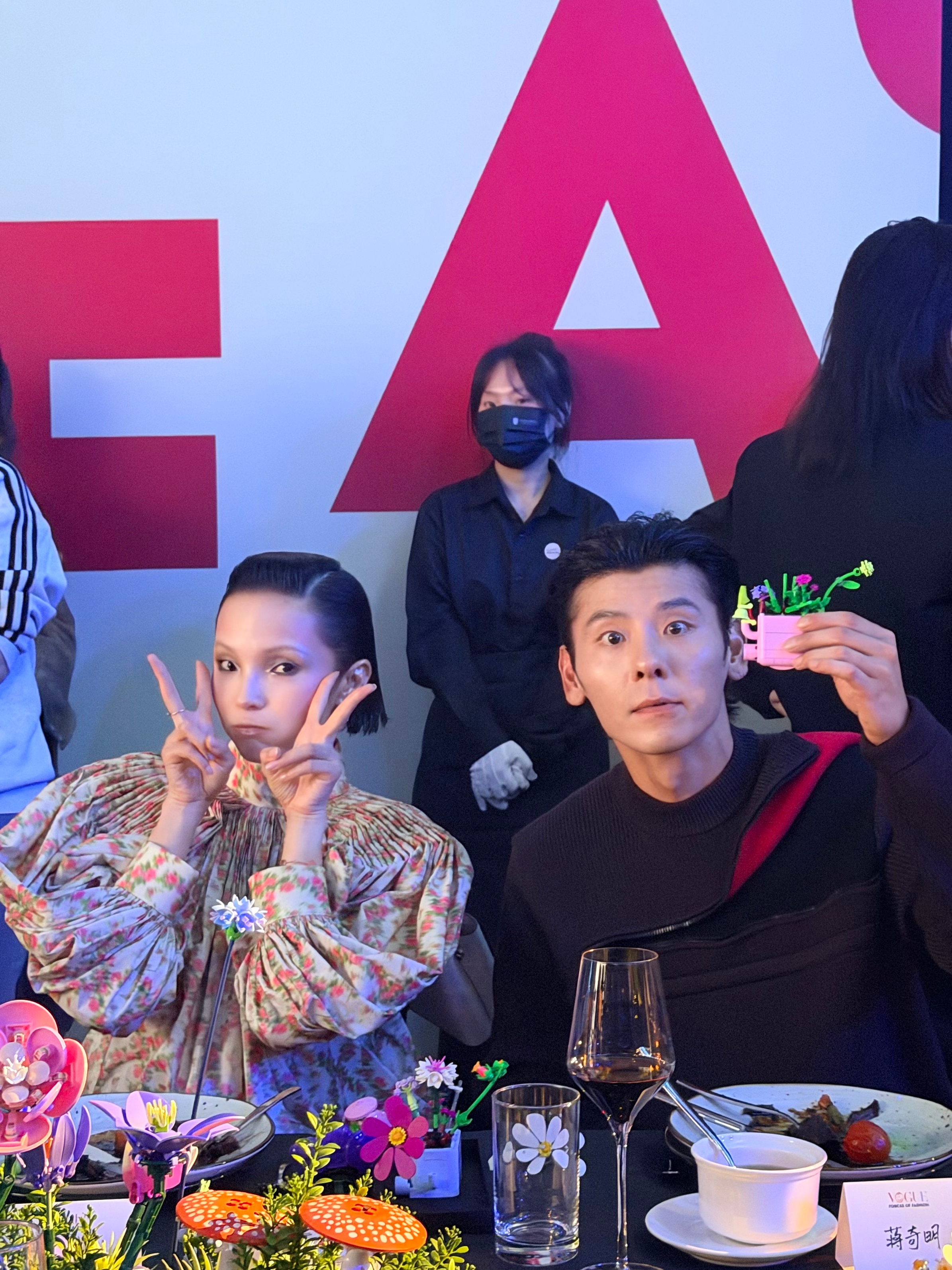 蒋奇明雎晓雯完全jpg和gif蒋奇明像雎晓雯的打卡景点难得的梦幻同框，一个灵动鲜