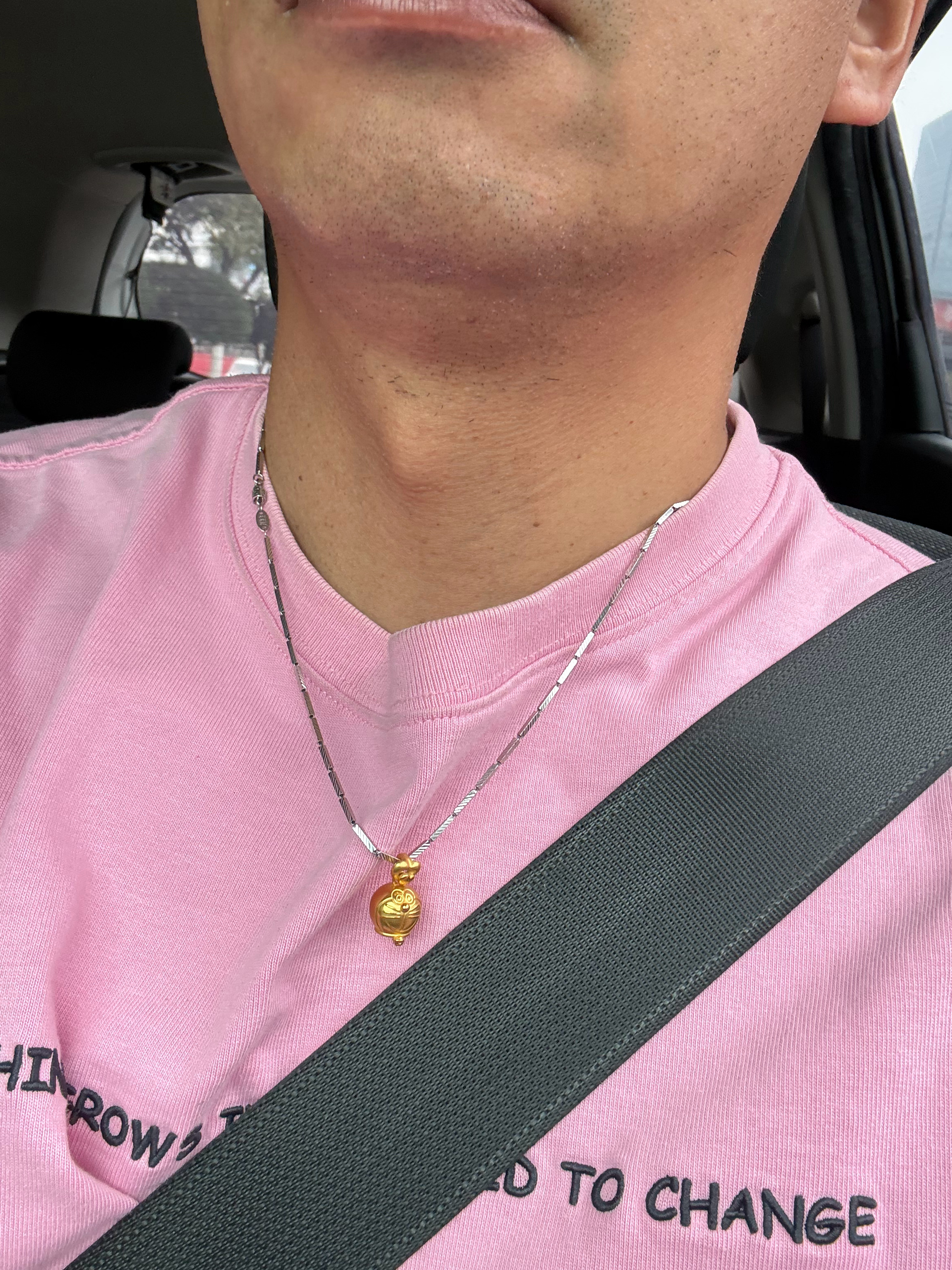 黄金暴跌惨了，我把这个月买车的钱拿来买了这条大金链