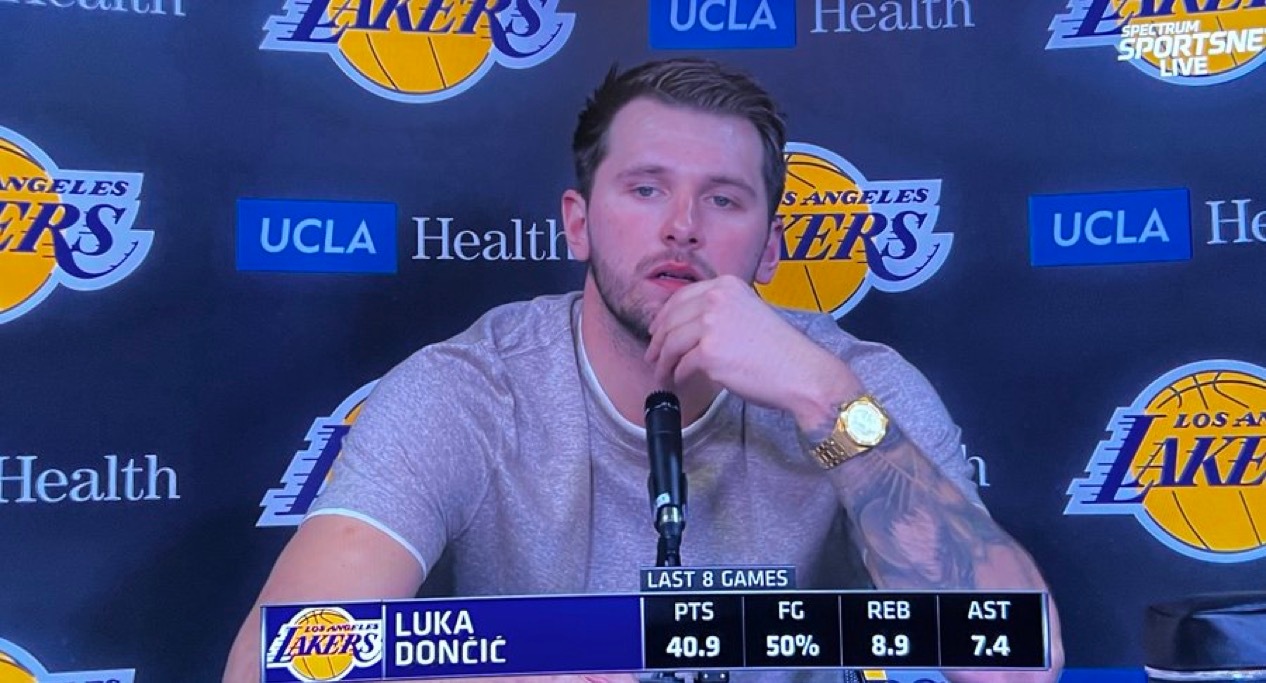 东契奇：“我赢得了队友们的充分信任。这种感觉最好的时候就是我们彼此信任的时候。我