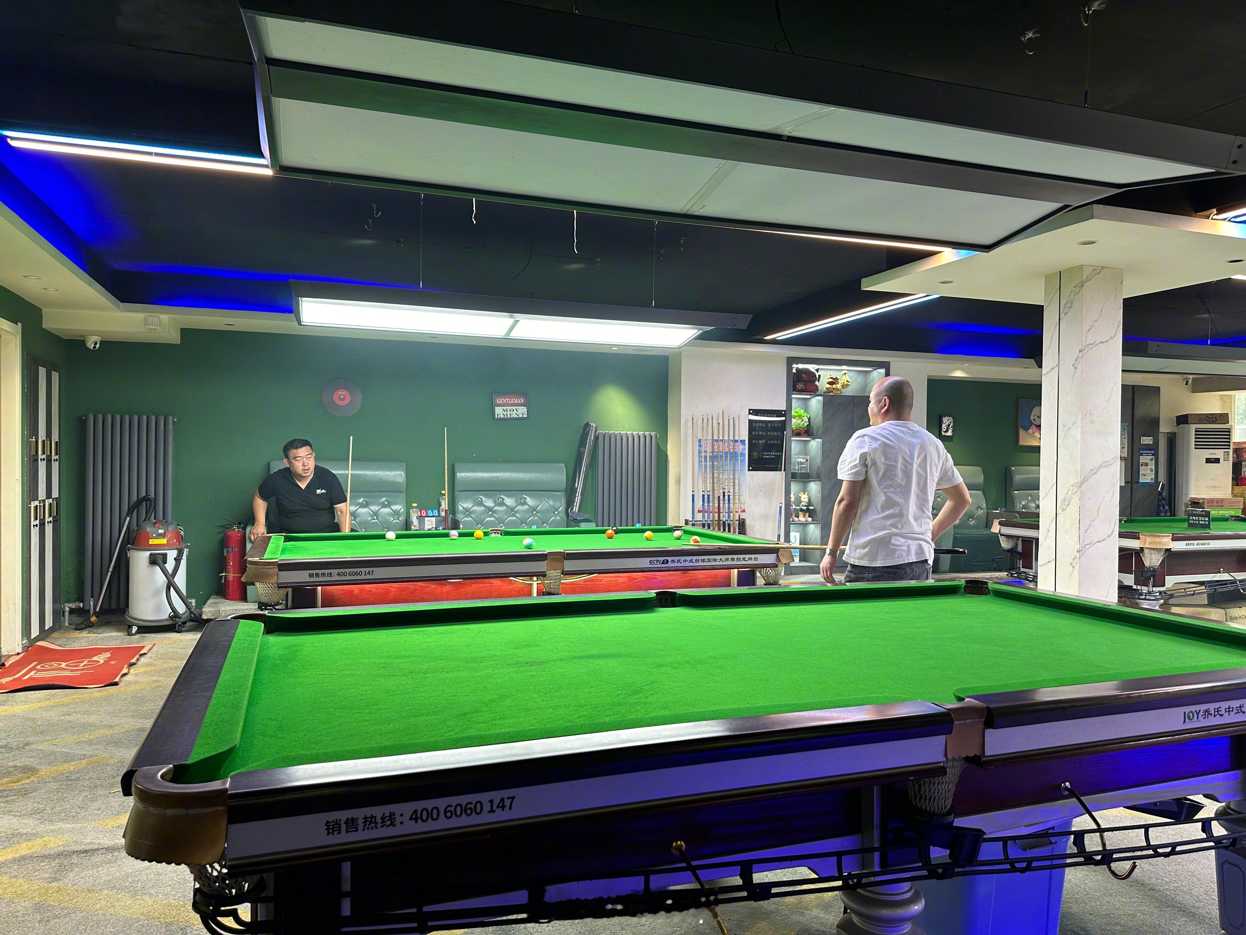 有没有禁烟的台球厅和棋牌室？ [doge] ​​​