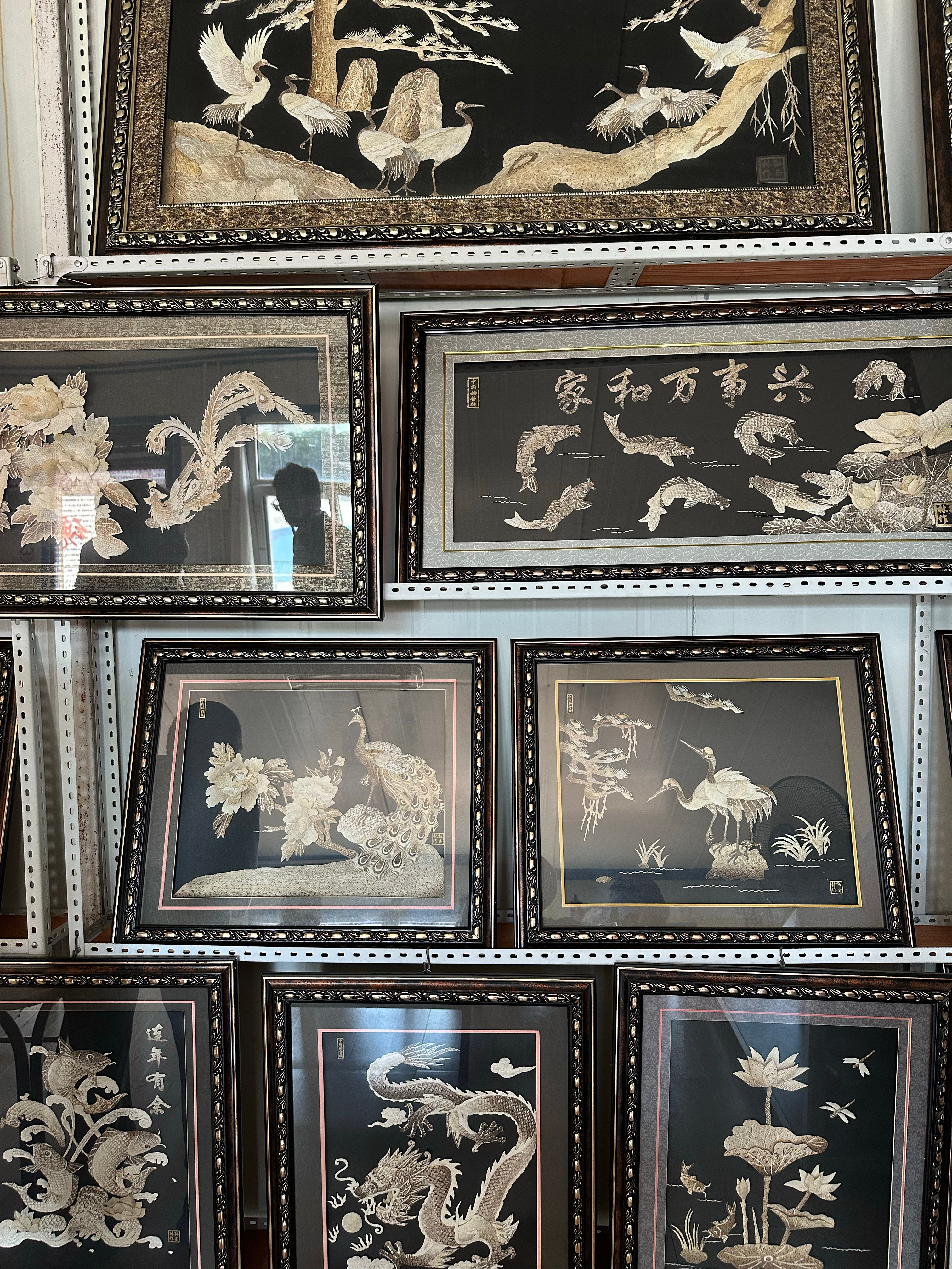 旅行 这里的西瓜又大又甜又好吃，关键还超级便宜，每天都会去买着吃。赫哲族的非遗鱼
