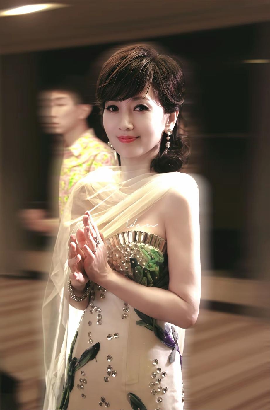赵雅芝
雅芝姐[比心]