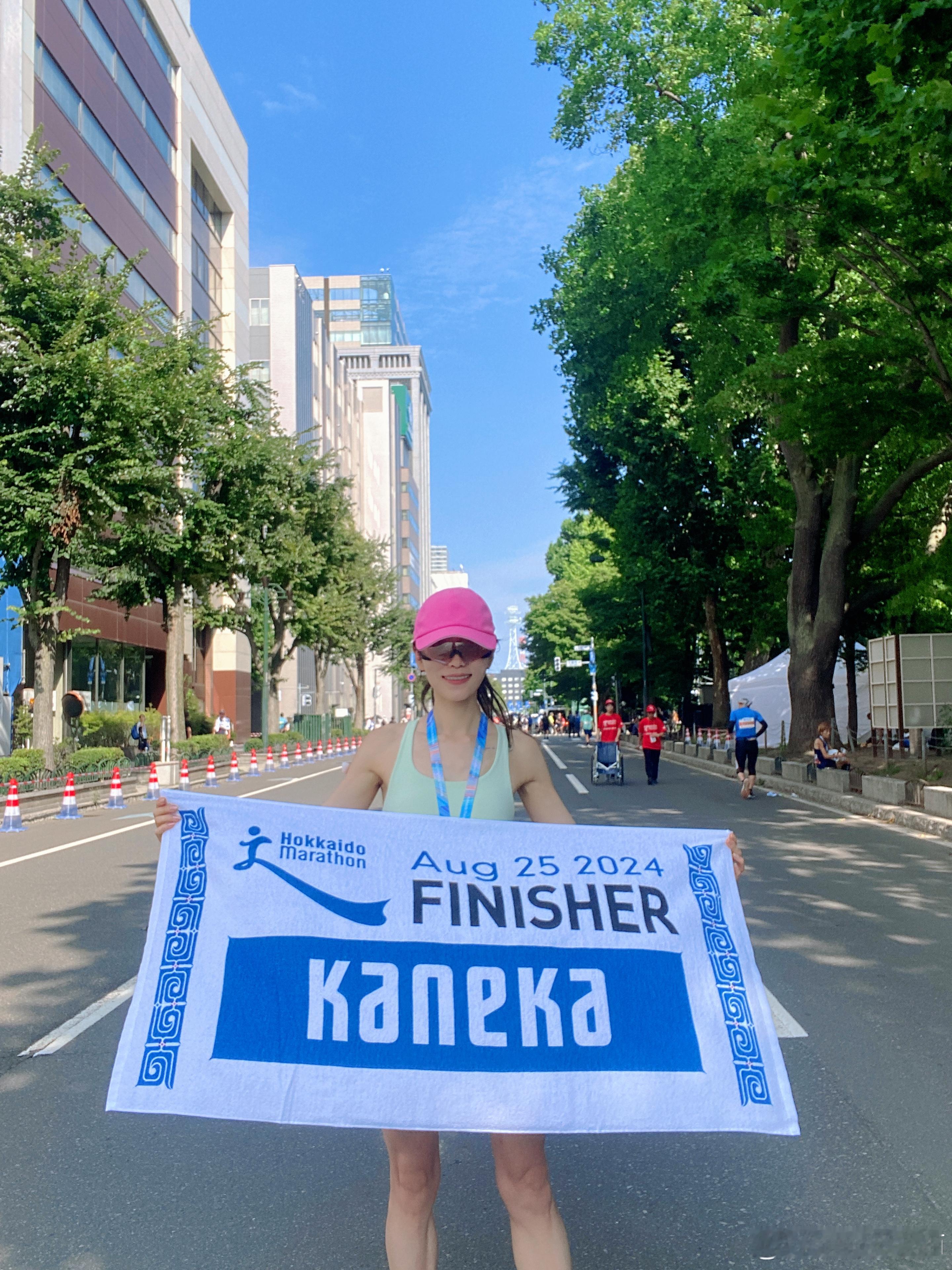 日本的夏季马拉松跑中暑了🫠后半程坏肚子胃又疼迈不开腿 也吃不下能量胶🥹幸好遇