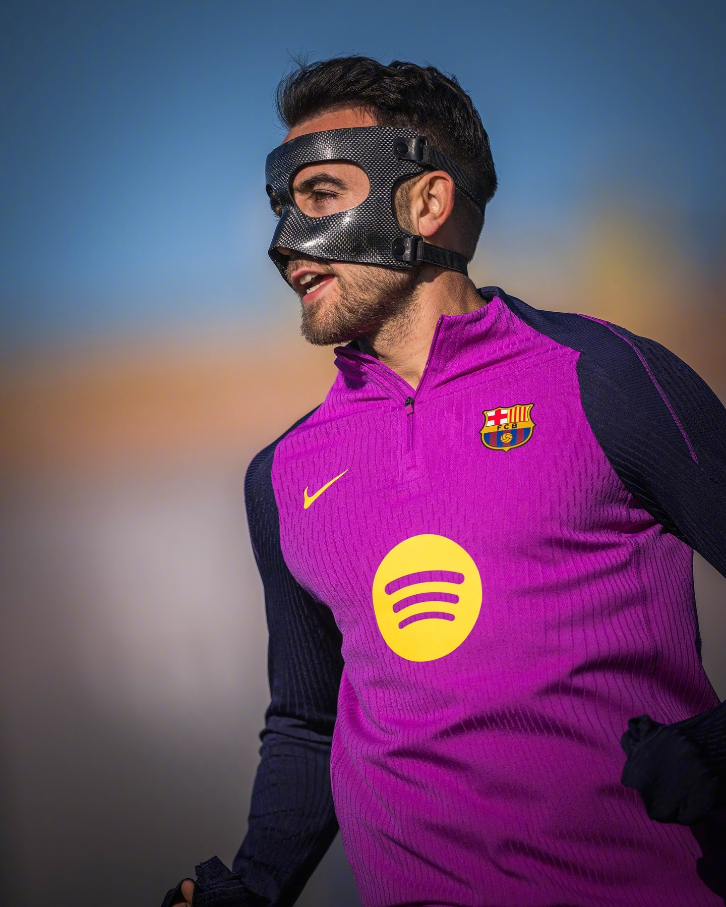 ☎️一通来自Spotify诺坎普的电话🏠召唤所有大朋友和小朋友，我们今日回家！