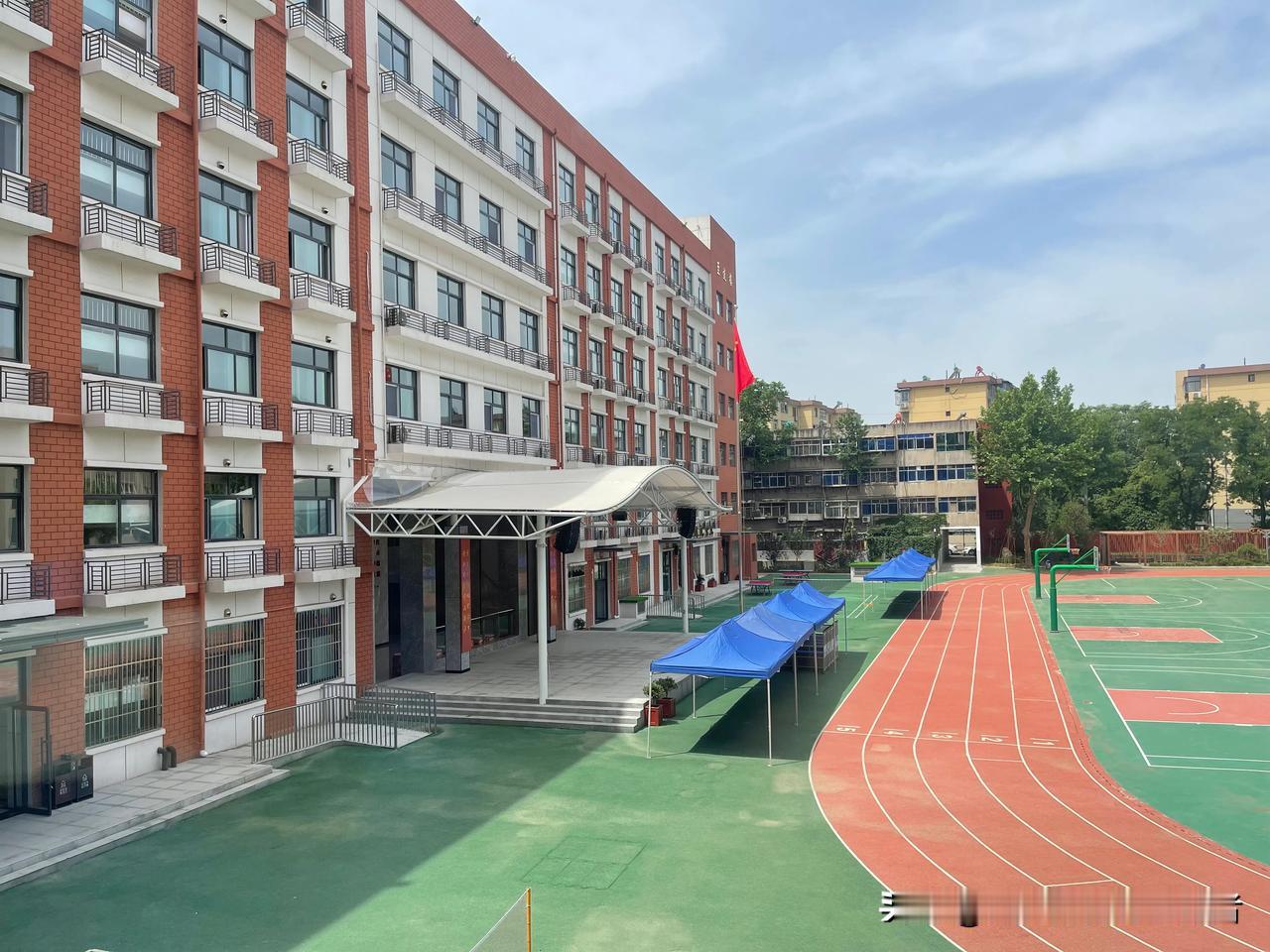 【二类重点，谁更有潜力？】从学霸家长嗤之以鼻，再到摇号工大/铁一失利后的最佳保底