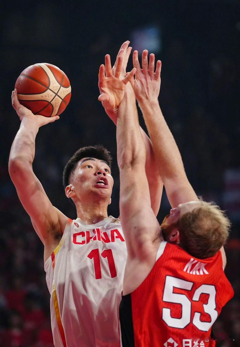 使用余嘉豪！郭士强用人之殇！
从西班牙去日本男篮主场，换了五个趟次的国际航班，行