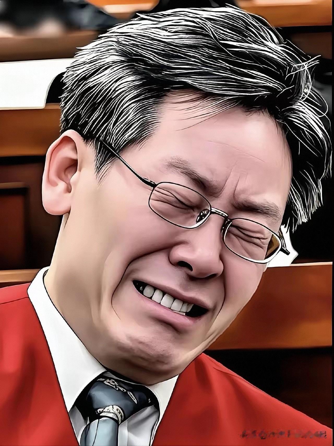 霍尔木兹海峡韩船突发状况！
韩国官宣：查清楚要数日，这事不简单。
5月5日，韩国
