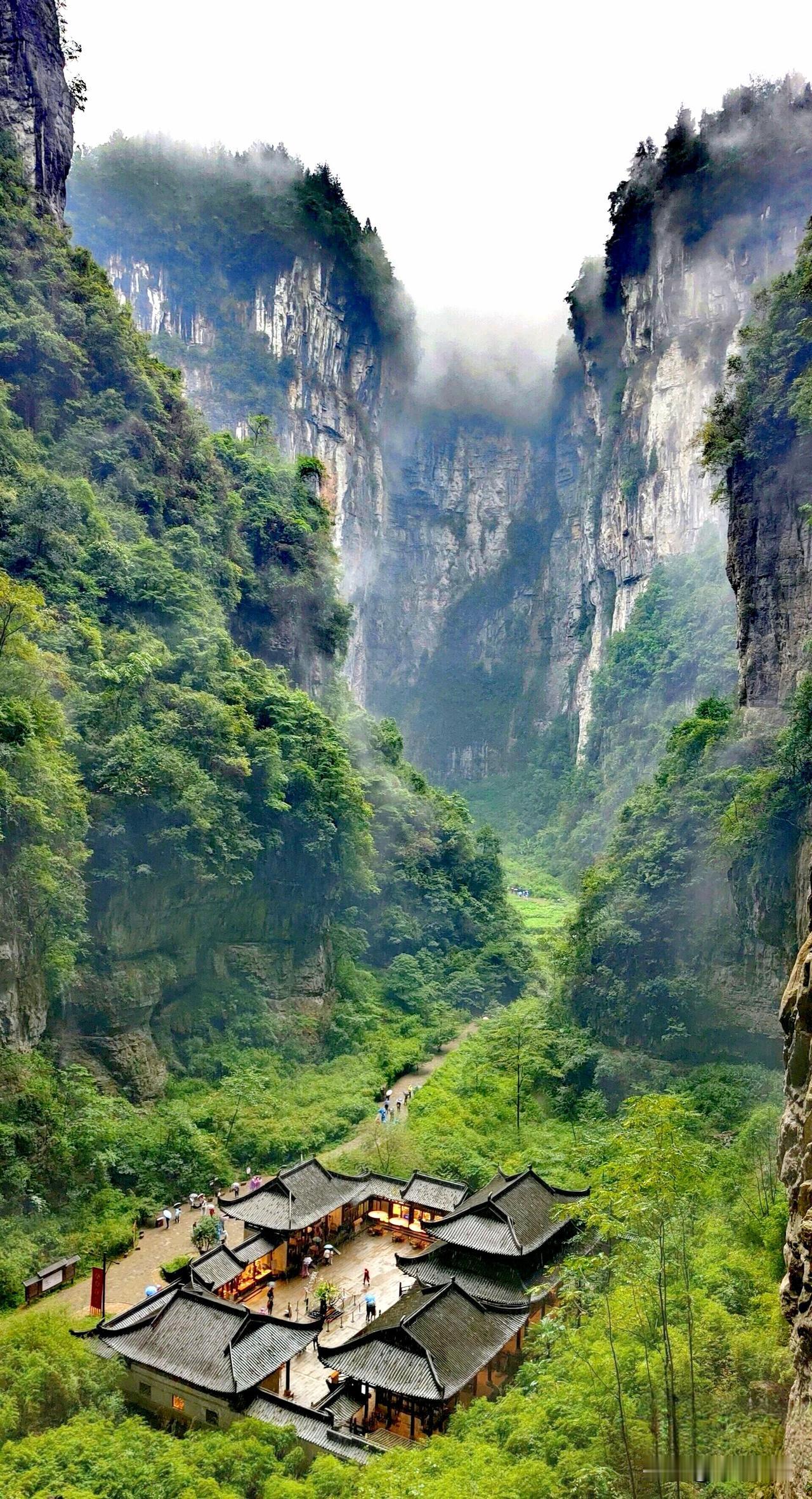 最让人神往的天生桥，重庆武隆仙女山天生三桥，最具仙侠古风的世界遗产风景区
武隆仙