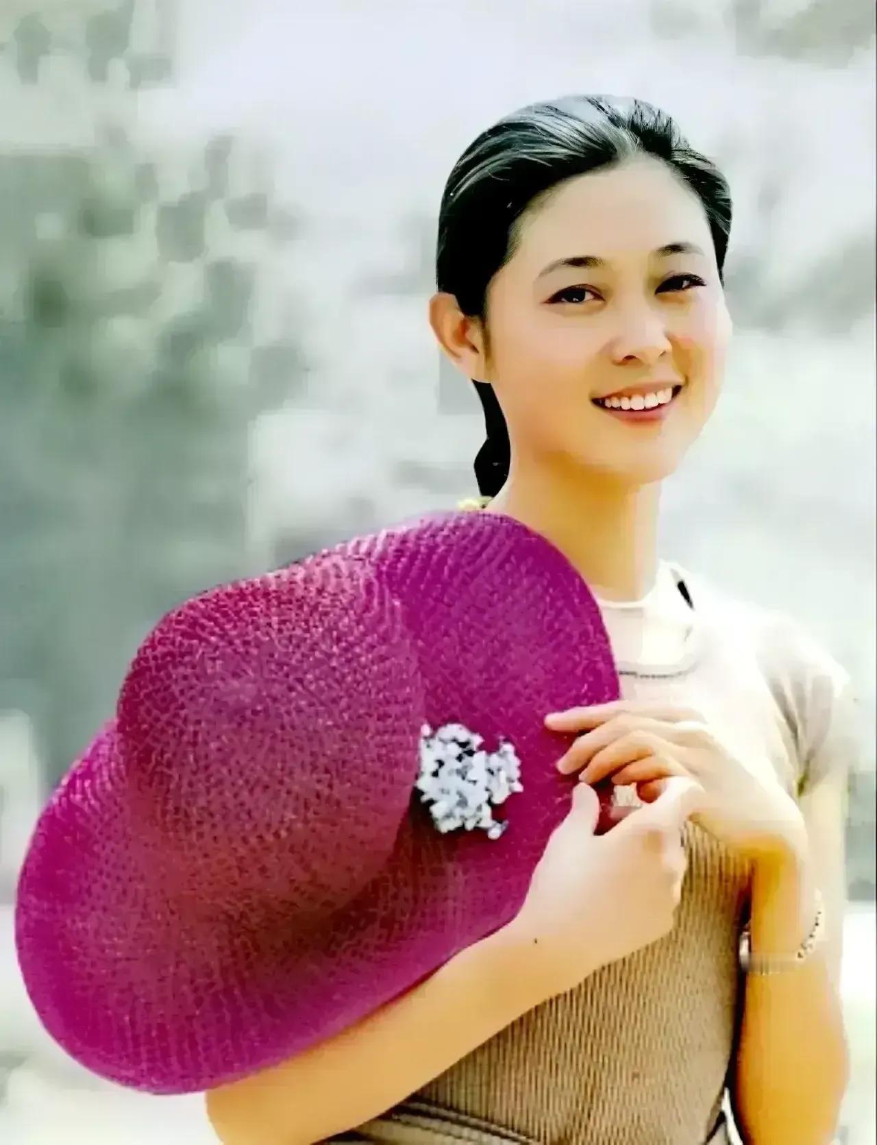 年轻时的倪萍大方漂亮，真是个大美女！[比心][比心][比心]#娱乐# #明星#