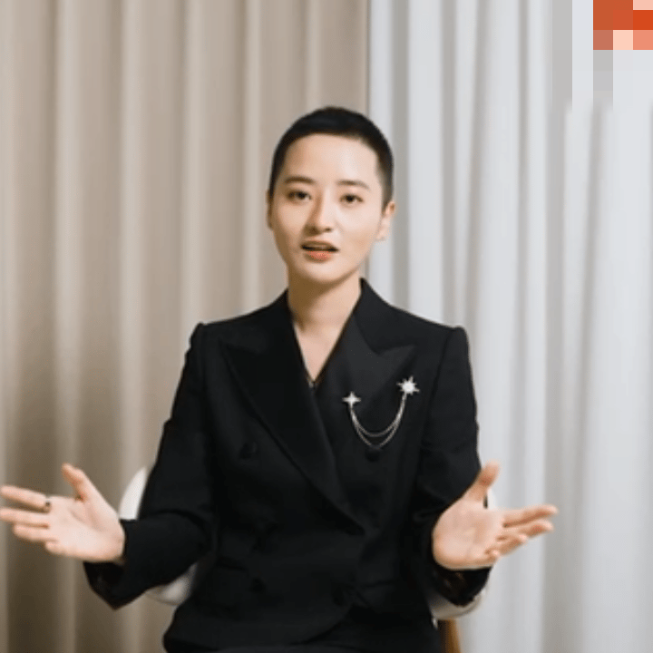 盘点勇闯内娱的真千金 她之前参加过很多歌曲综艺，好像一直也没怎么火 