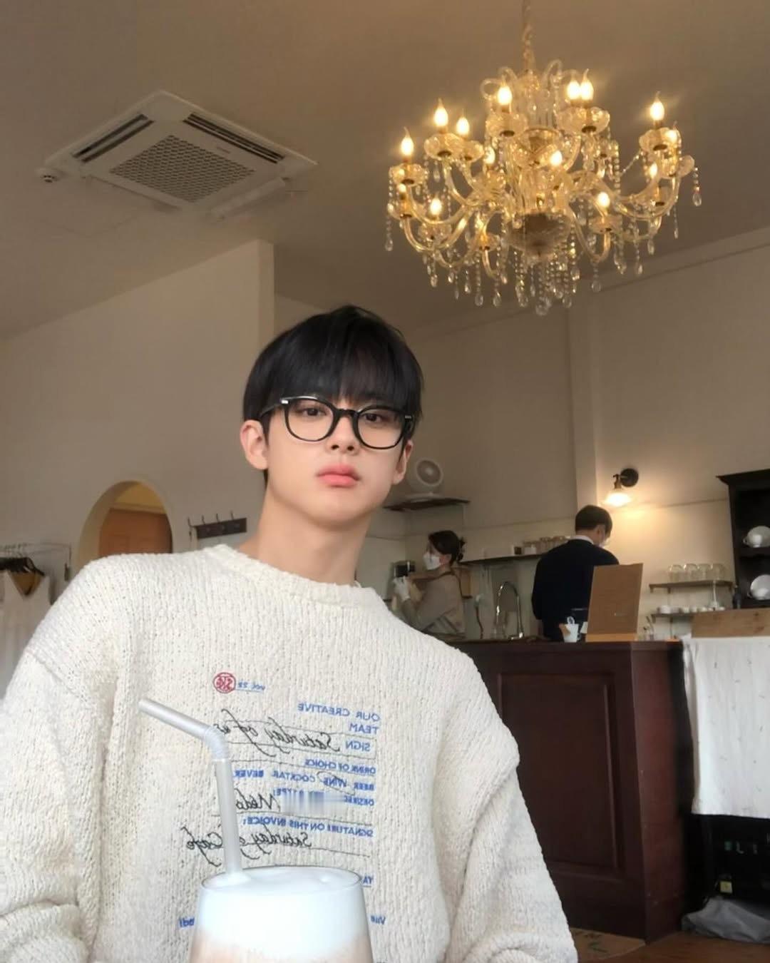 kimminkyu_0312 ☕️🥖🍞 ​​​