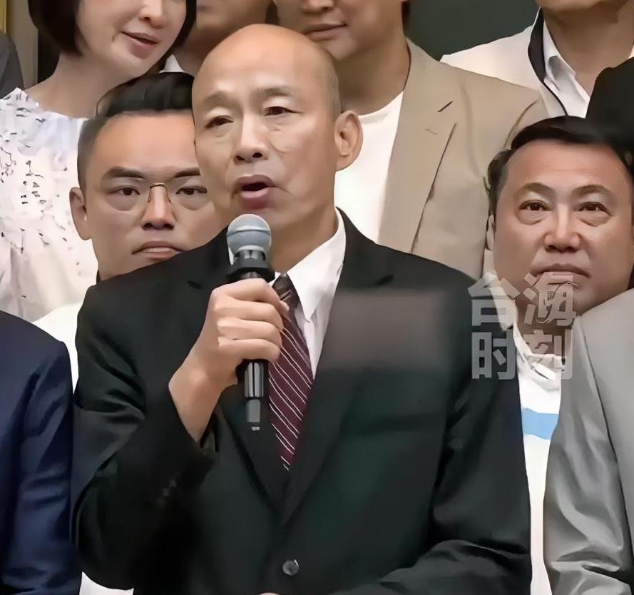 台选情生变，能换下赖清德的人出现，韩国瑜连夜南下，此行不简单
 
台民意机构负责
