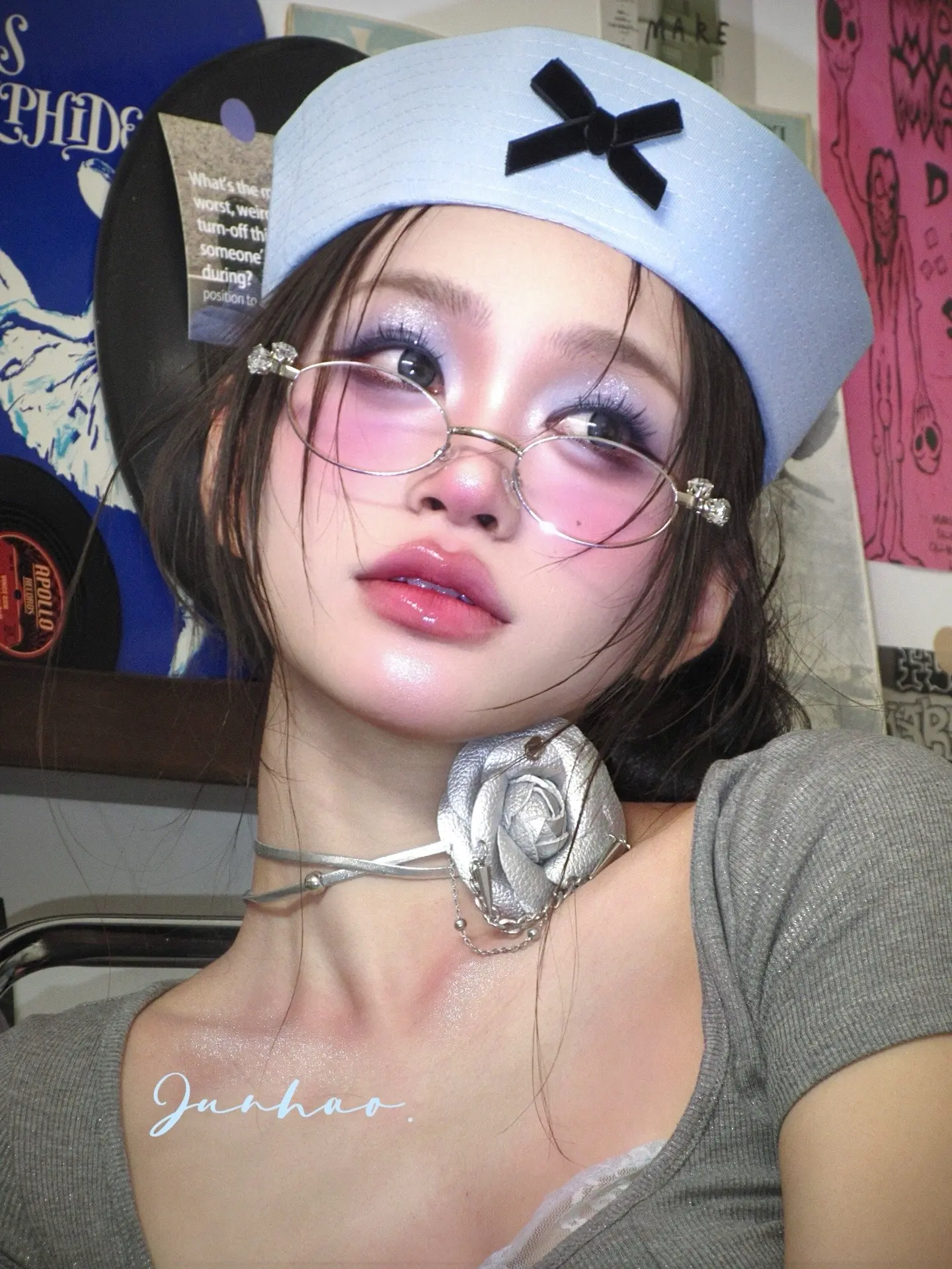 辣妹纪元💿。夏天就要画冰冰凉的蓝色🧊
