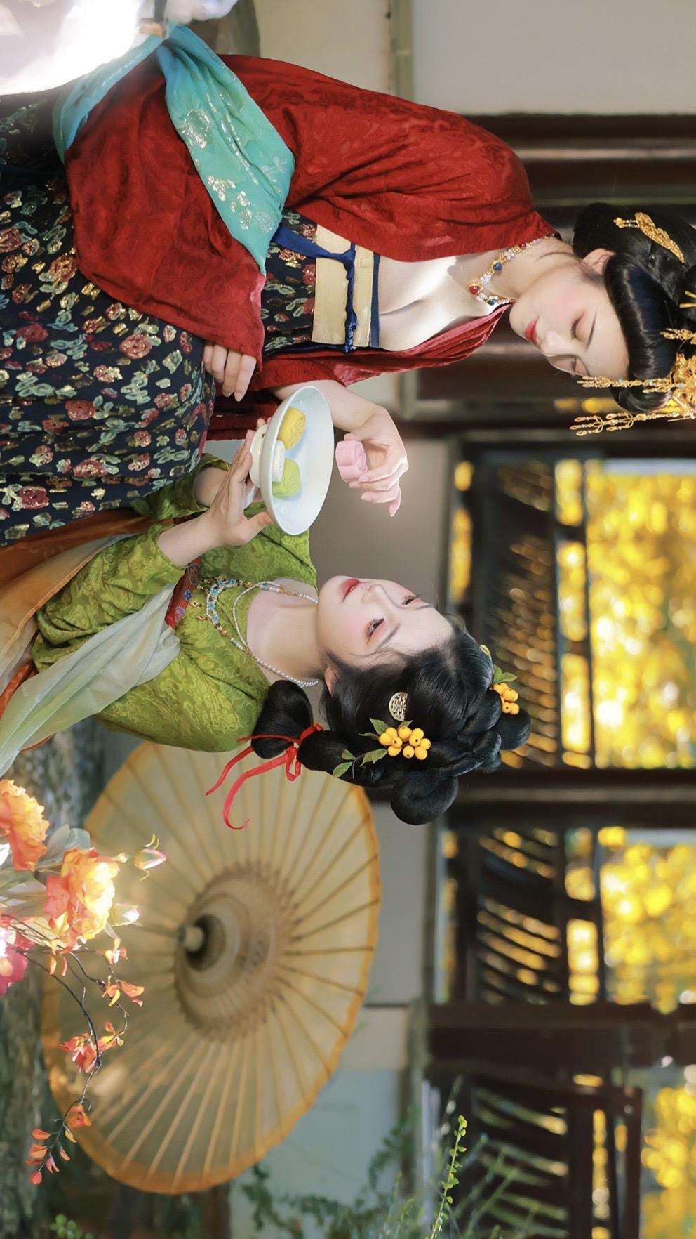 千年万岁椒花颂声。