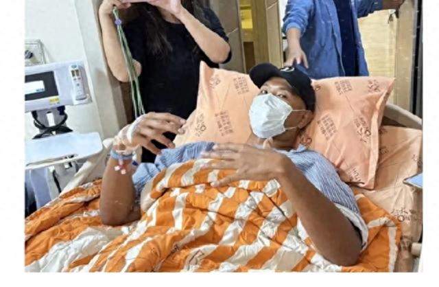 王力宏探病帮拿尿壶！黑人转普通房，范玮琪紧握丈夫手