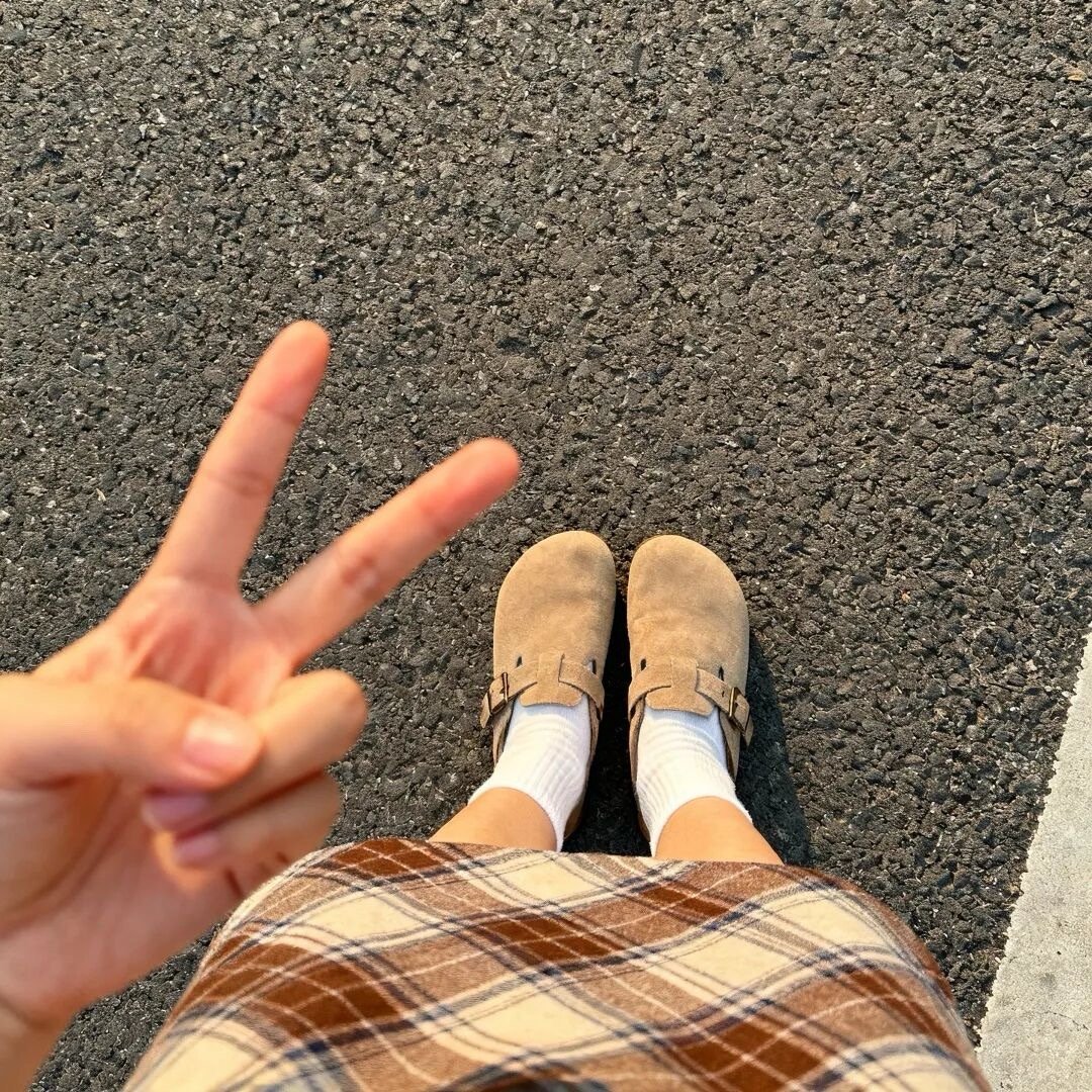 ˚ ෆ life .ᐟ.ᐟ人总会落单的，与其虚假作伴，不如坦然独行。 