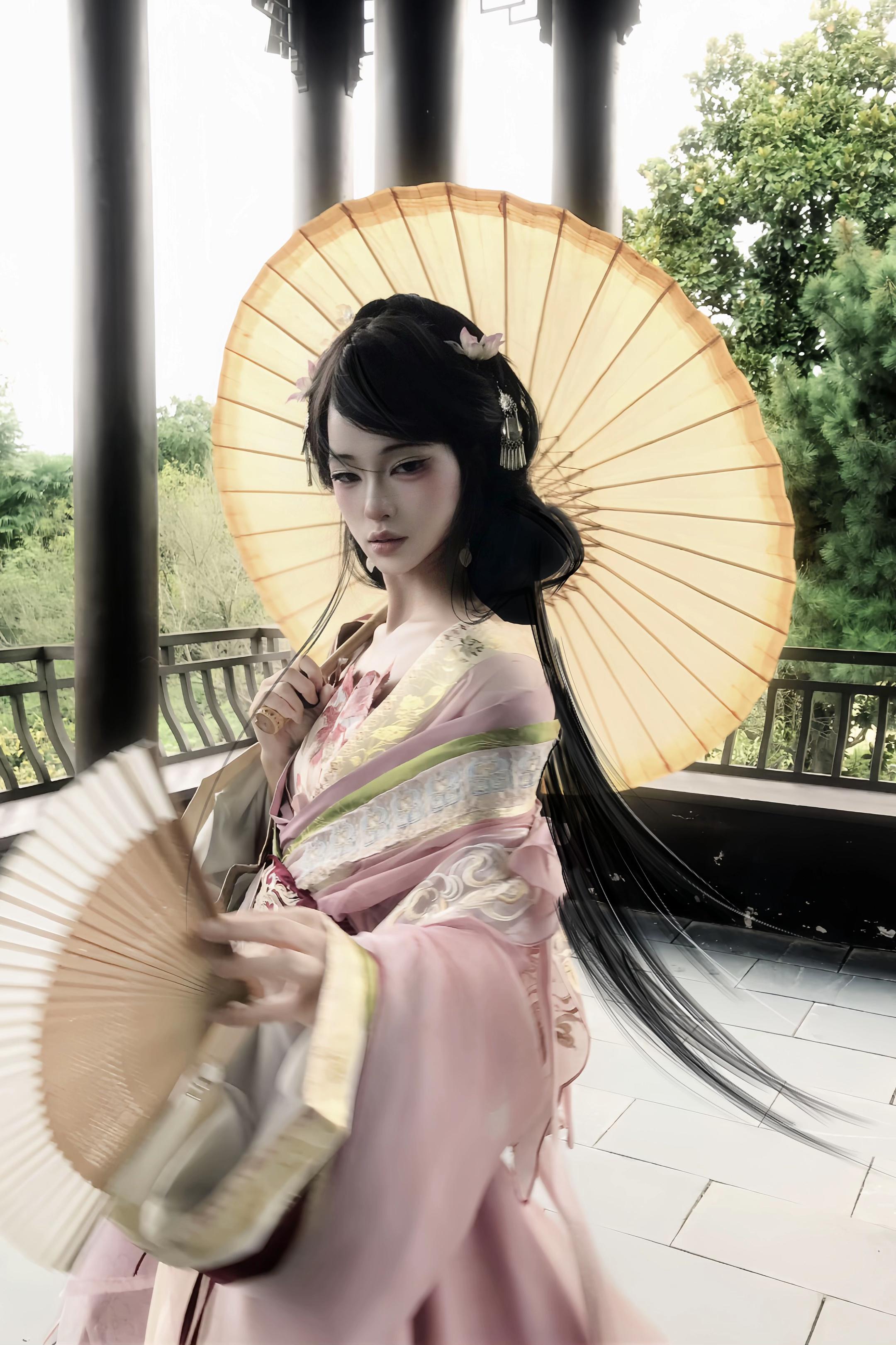 这些年你又在 哪座红尘之间 幻化成哪张脸。