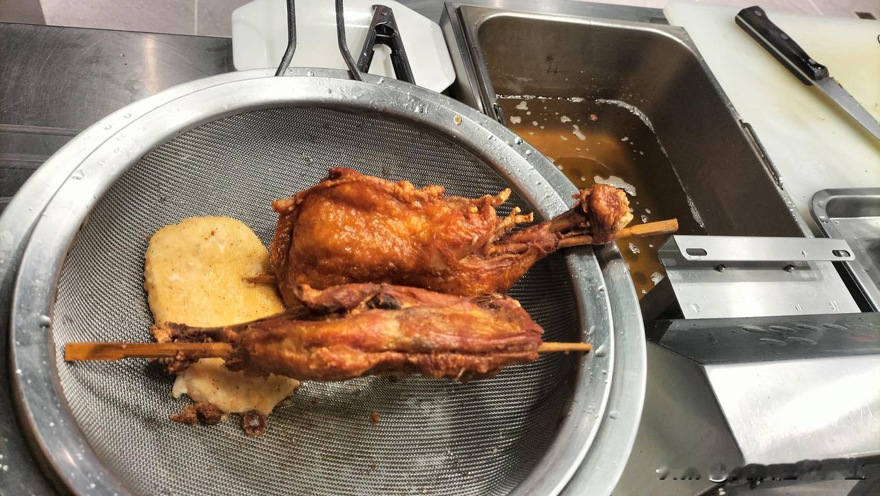 最怕听到医生说那一句：回去吃点好的，想吃啥吃啥！

真到了那个时候，吃啥都不香！