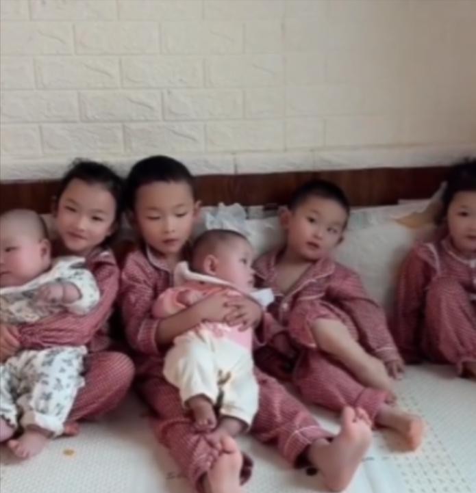 真敢生啊！辽宁鞍山，一名女子怀孕生子，结果她生了3次，每次都是双胞胎，现在家里6