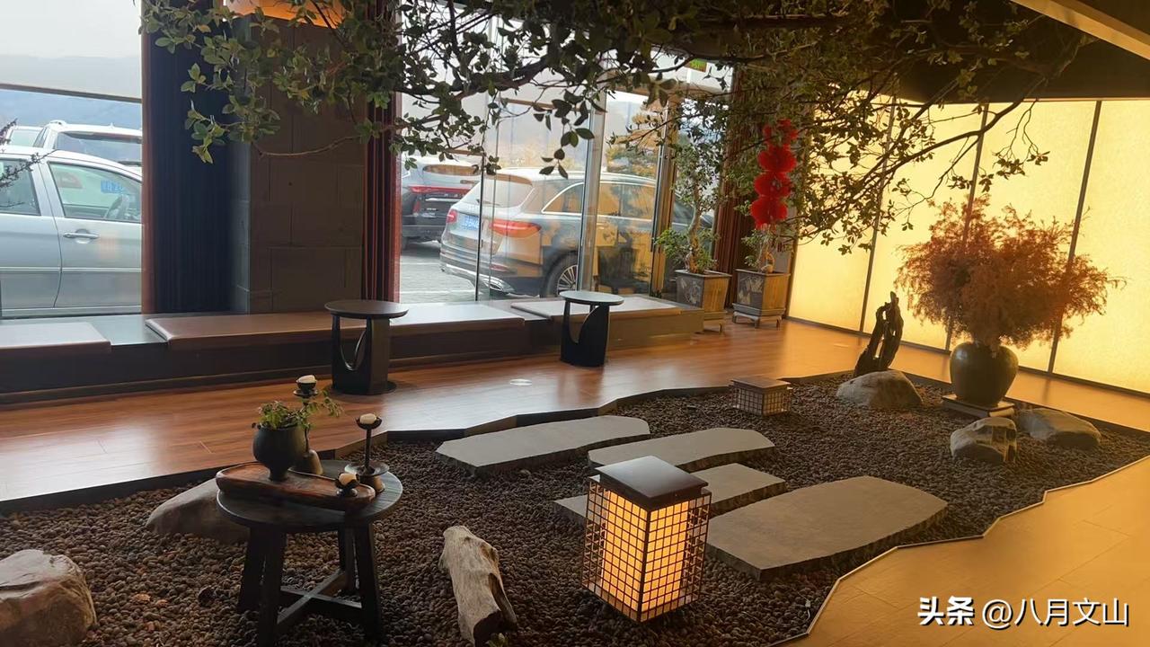 身边总不缺反应快、脑子灵的人，说起话来条理清晰，做事也显得很有冲劲，可一到关键选