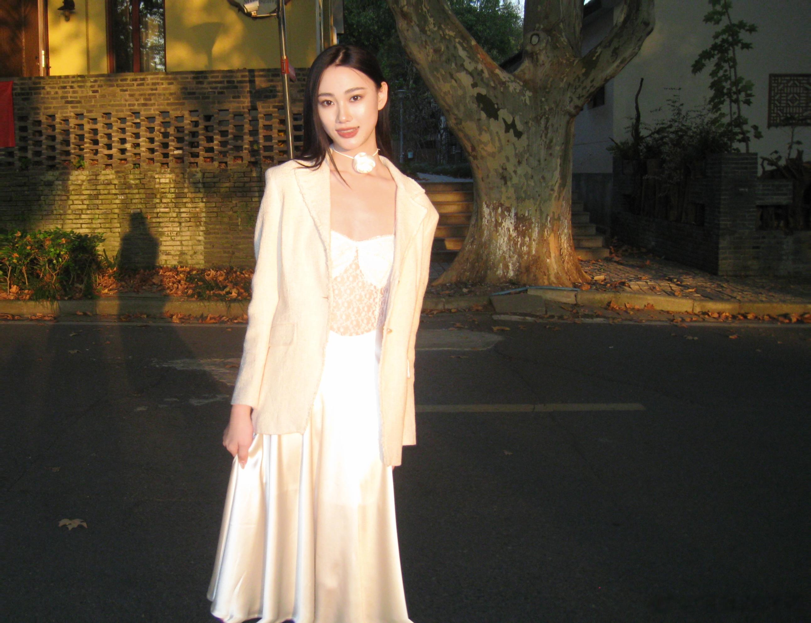 你喜欢松树吗 它从不负冬  ​​​