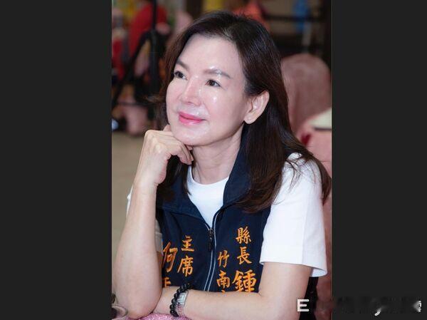 亲蓝候选人中秋节被羁押，竞选团队痛批：特定人士为了胜选泯灭人性
亲近蓝营的无党籍