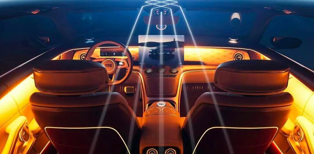 对应的量产版为明年的中大型轿车P192，使用CMA3.0。在大师的领导下，整车尤