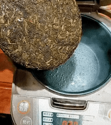 图1：真是个大聪明，就是不知道爸爸知道以后会怎么样。
图2：小伙子觉得，这个不是